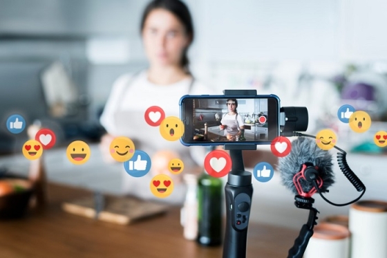 /media/12259/influencer-marketing