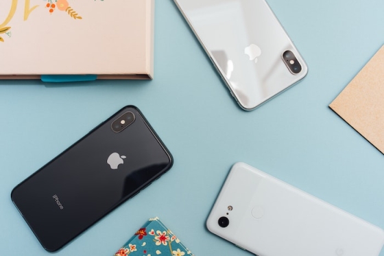 /media/23738/iphone_unsplash_arnel-hasanovic