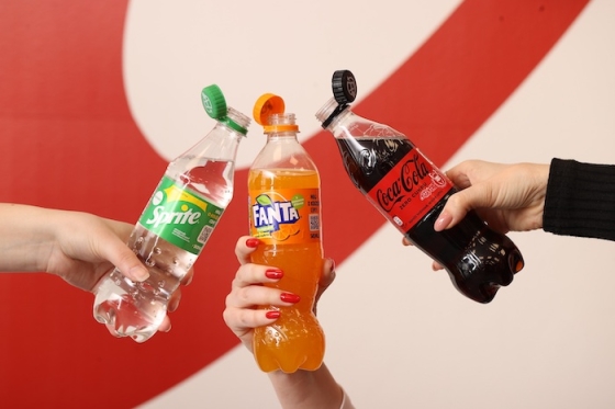 /media/24479/neodnímatelná-víčka-coca-cola