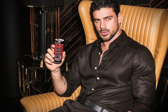 /media/itqngsuj/hellenergy_michele-morrone