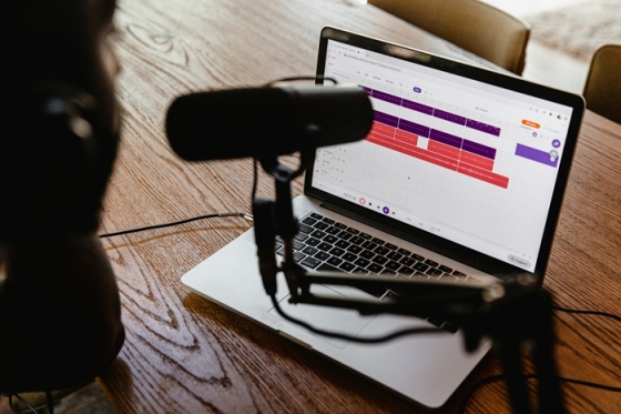 /media/54upewhz/podcast_unsplash