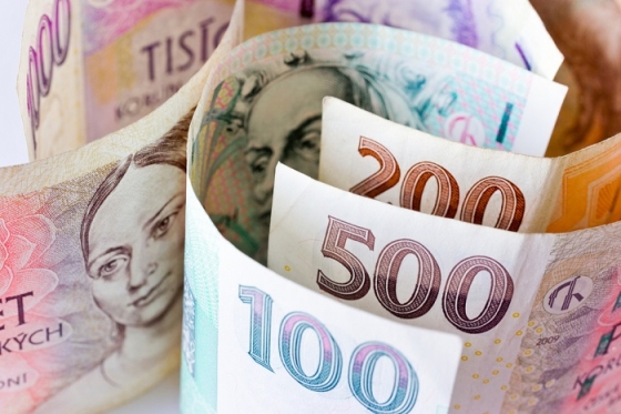 /media/7050/penize_shutterstock_koruna