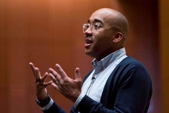 /media/2cio4jxe/marcus-collins