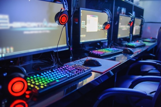 /media/13230/gaming_shutterstock