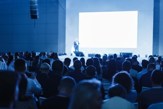 /media/20008/konference_obecna_shutterstock