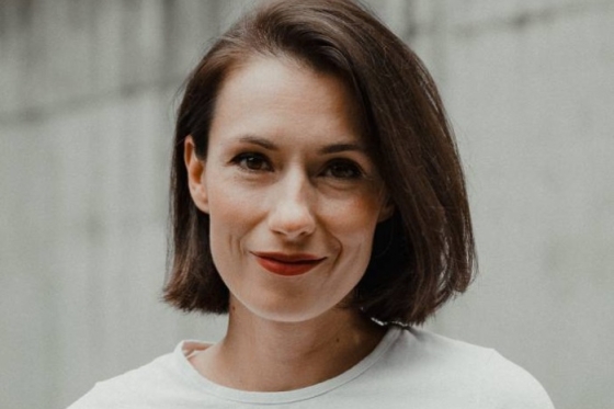 /media/3fpes2nn/anna-bohonok