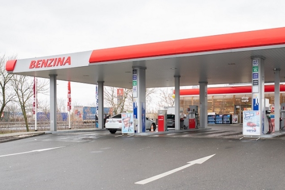 /media/6752/benzina