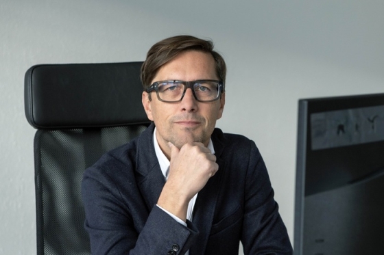 /media/4wehwm0p/jiří-hrabovský-česká-televize_foto_pavla-černá