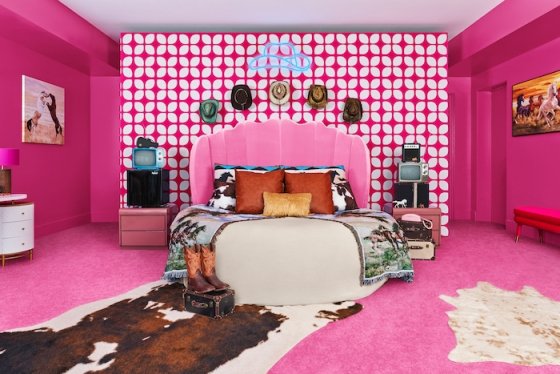/media/25534/02-kens-dreamhouse-airbnb-bedroom-credit-joyce-lee