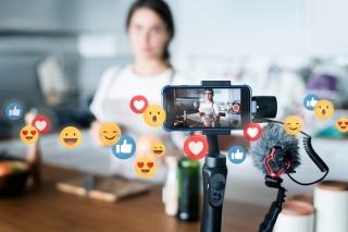 /media/12259/influencer-marketing