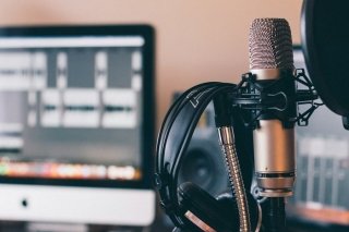 /media/cbajsfas/radio_unsplash