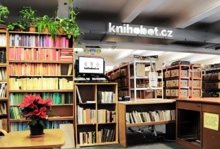 /media/14196/knihobot_prodejna
