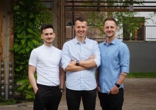 /media/21174/ján-kešelák-chief-revenue-officer-glami-tomáš-hodboď-chief-executive-officer-glami-igor-smolny-chief-executive-officer-stileo