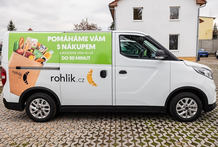 /media/19048/rohlík_elektroauta_2
