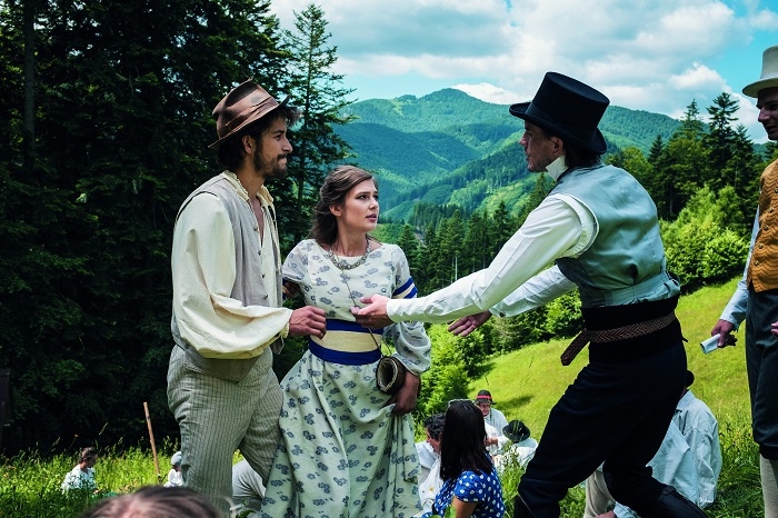 /media/10609/carovny-kaminek