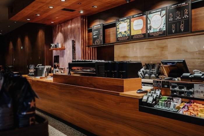 /media/23936/starbucks_reservestore