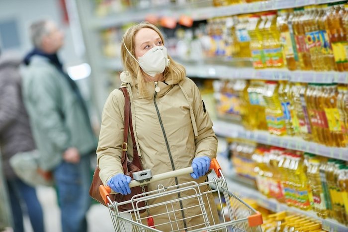 /media/15903/nakupovani_respirator_shutterstock