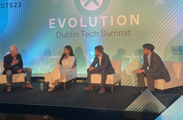 /media/25181/techsummit_1