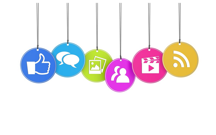 /media/11147/socialni-media_shutterstock