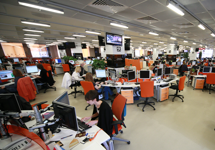 /media/3780/newsroom_novinari