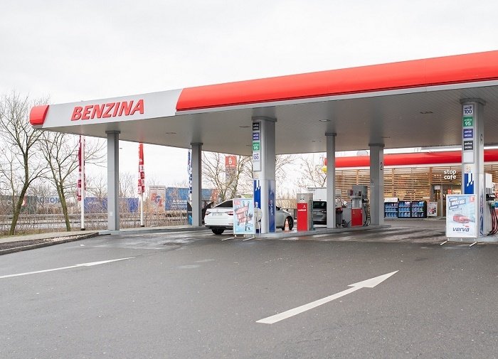 /media/7004/benzina